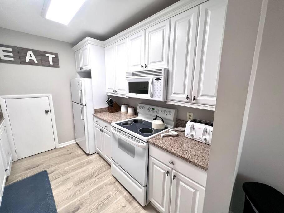 Vila New Pics! Harbour Town 3Br/3Ba - Pool Access - Book Now Hilton Head Island Exteriér fotografie
